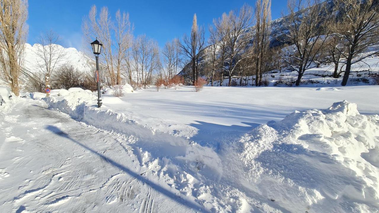 Апартаменты Tuhogarencerler Taquilla Parking En Pistas Экстерьер фото