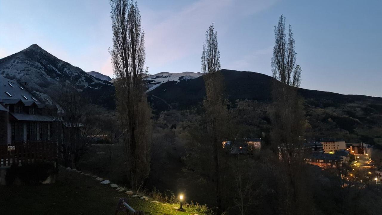 Апартаменты Tuhogarencerler Taquilla Parking En Pistas Экстерьер фото